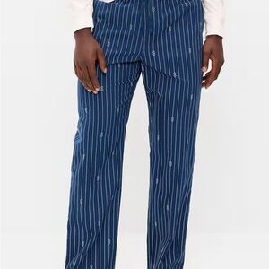 2/22.00 Old Navy Men’s Striped PJ bottoms - NWOT M